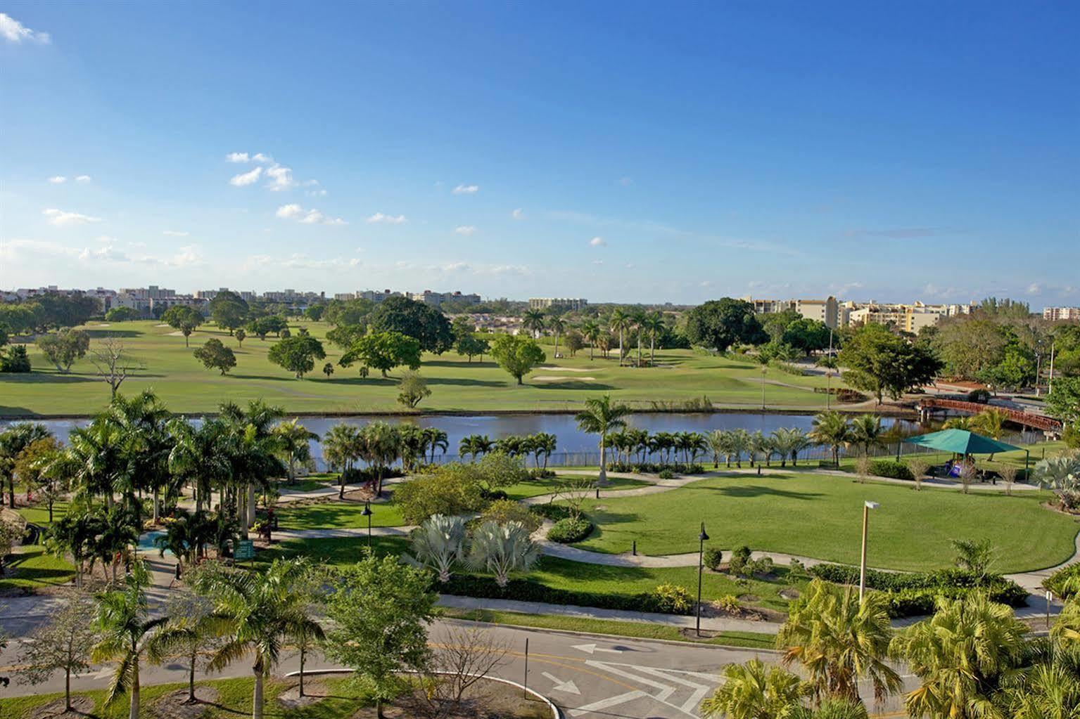 Chateau Mar Golf Resort, Trademark Collection By Wyndham Lauderhill Exterior foto